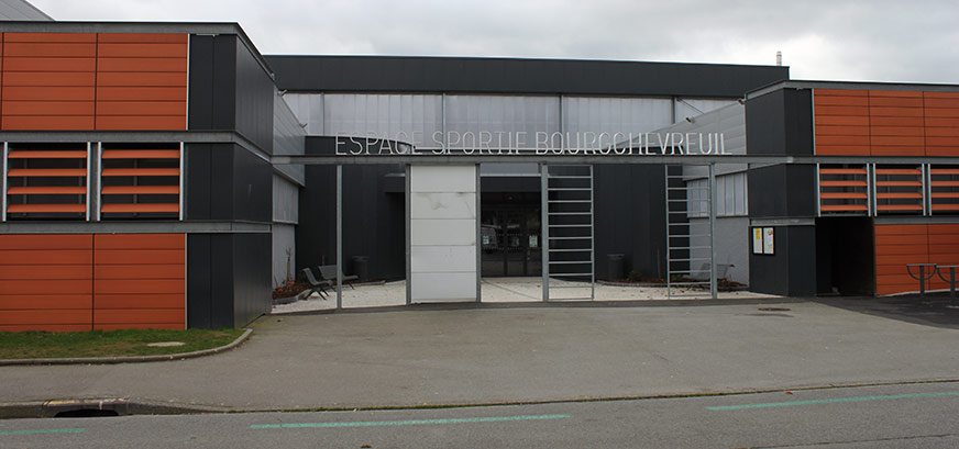 Espace sportif de Bourgchevreuil (ancien COSEC)